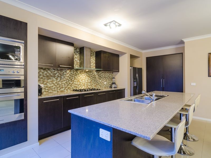 6 Lemongrass Circuit, Point Cook VIC 3030