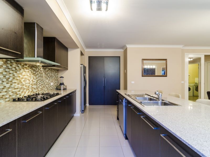 6 Lemongrass Circuit, Point Cook VIC 3030