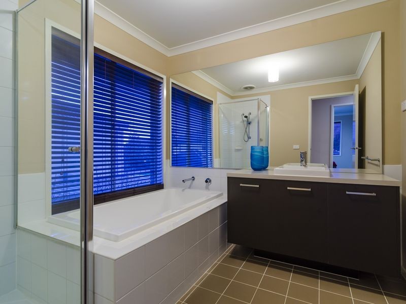 6 Lemongrass Circuit, Point Cook VIC 3030