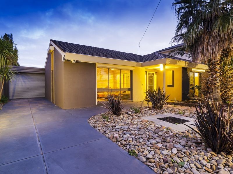 10 South Avenue, Altona Meadows VIC 3028