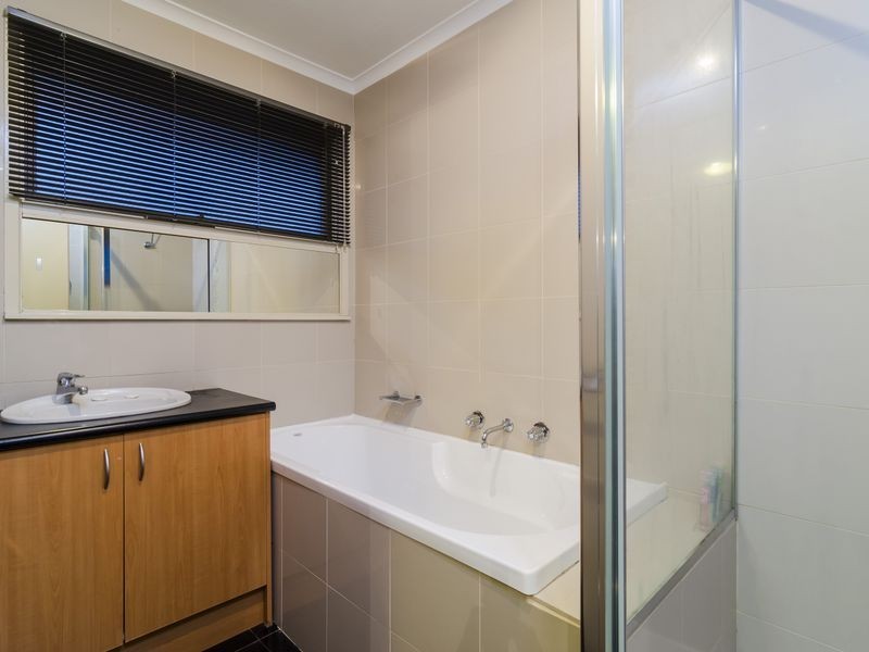 10 South Avenue, Altona Meadows VIC 3028