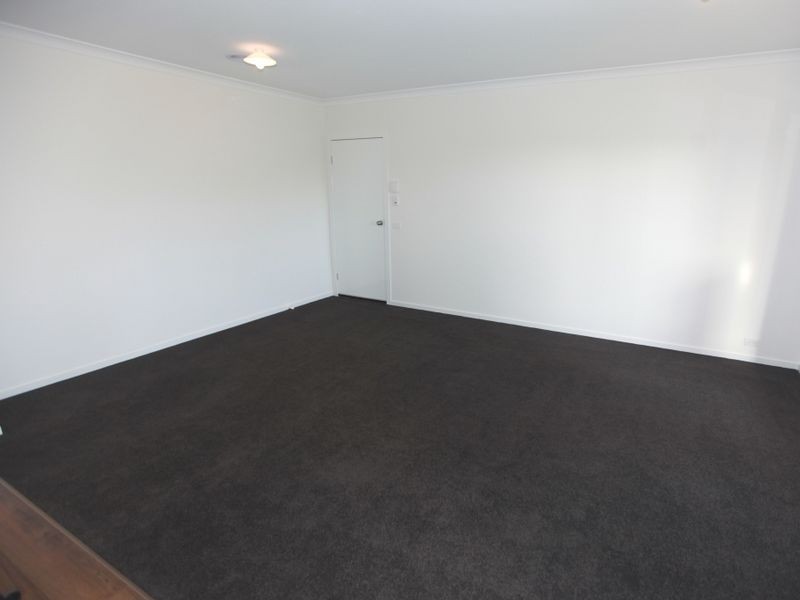 16 Manna Way, Point Cook VIC 3030