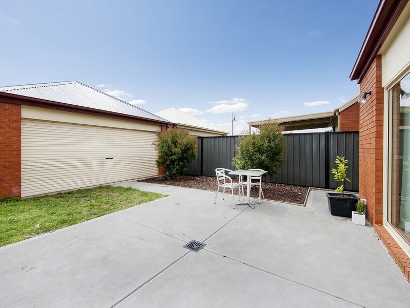 4 Atlas Walk, Point Cook VIC 3030