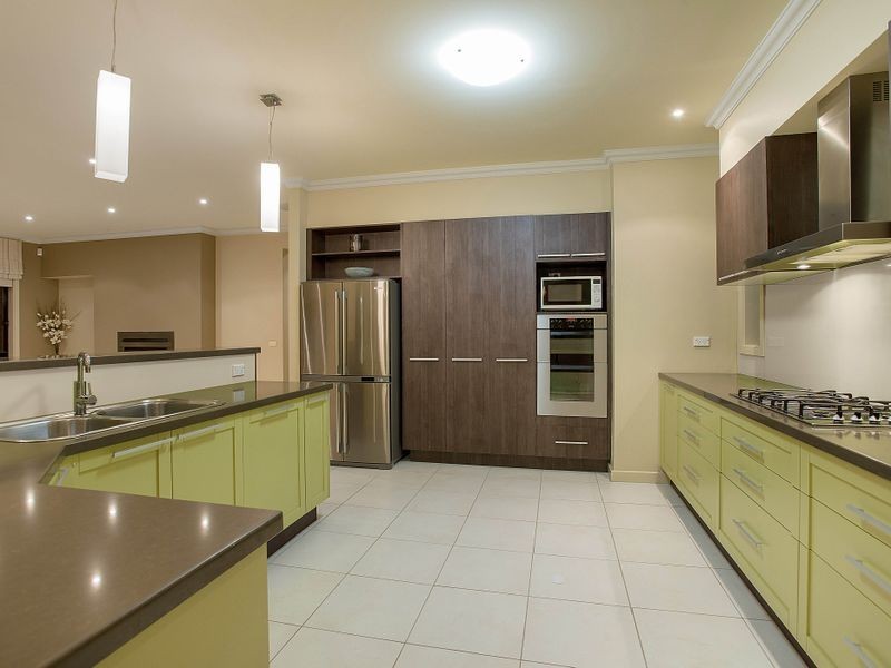 14 Lincoln Heath Boulevard, Point Cook VIC 3030