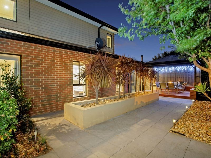 14 Lincoln Heath Boulevard, Point Cook VIC 3030