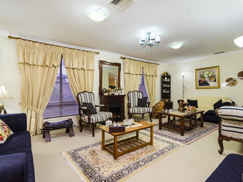 20 Sumner Crescent, Point Cook VIC 3030