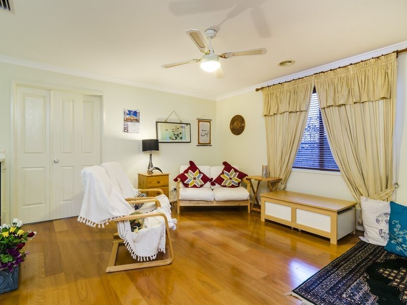 20 Sumner Crescent, Point Cook VIC 3030