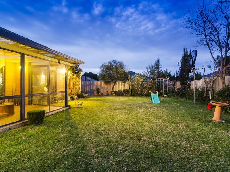 20 Sumner Crescent, Point Cook VIC 3030