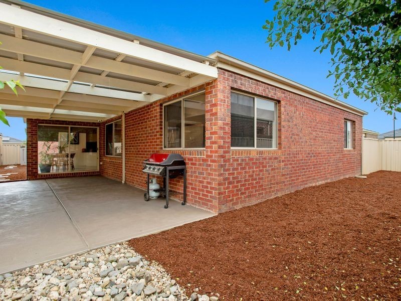 3 Baltimore Drive, Point Cook VIC 3030