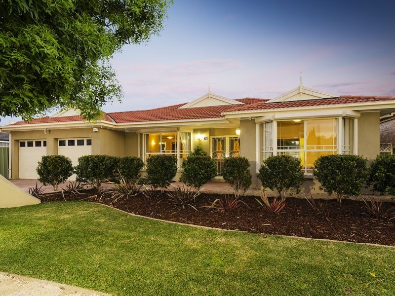 74 Glastonbury Circuit, Point Cook VIC 3030