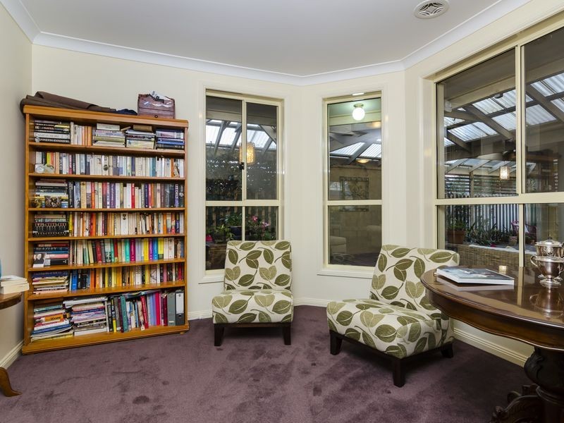 74 Glastonbury Circuit, Point Cook VIC 3030