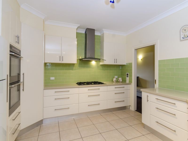 74 Glastonbury Circuit, Point Cook VIC 3030