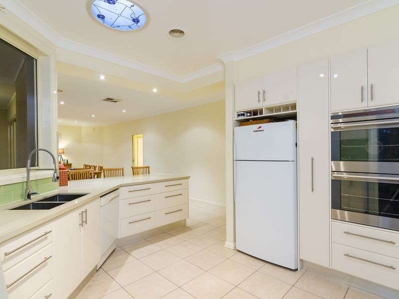 74 Glastonbury Circuit, Point Cook VIC 3030