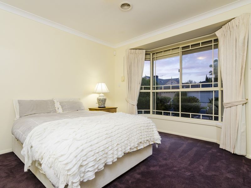 74 Glastonbury Circuit, Point Cook VIC 3030