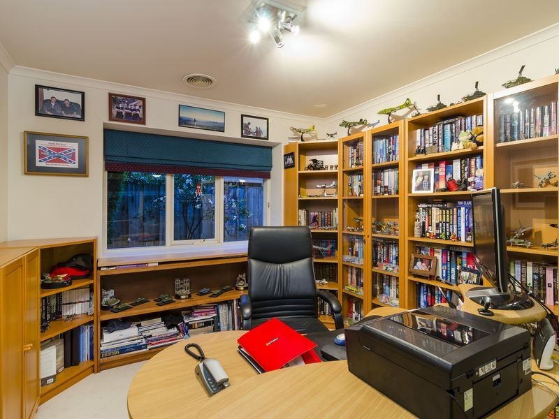 42 Truganina Avenue, Seabrook VIC 3028