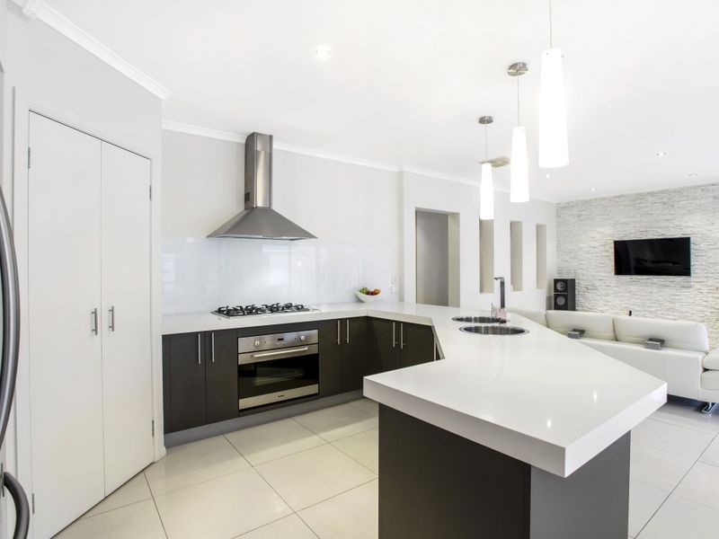 13 Drysdale Crescent, Point Cook VIC 3030