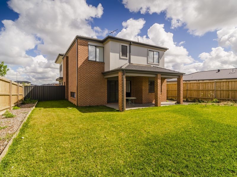35 Heatherbell Avenue, Point Cook VIC 3030