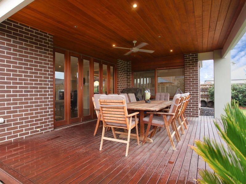 10 Kingsford Drive, Point Cook VIC 3030