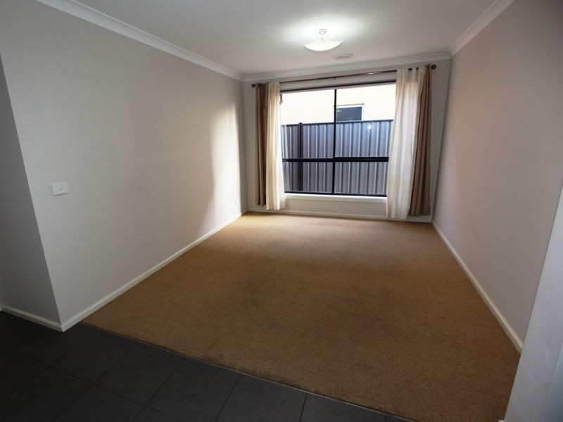 6 Spender Avenue, Point Cook VIC 3030