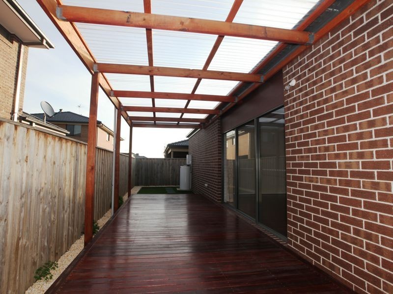 14 Manna Way, Point Cook VIC 3030
