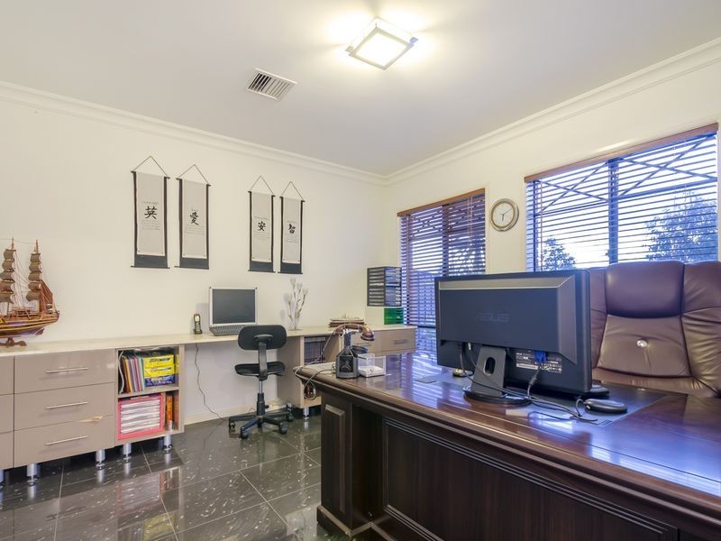 15 Innisfail Drive, Point Cook VIC 3030