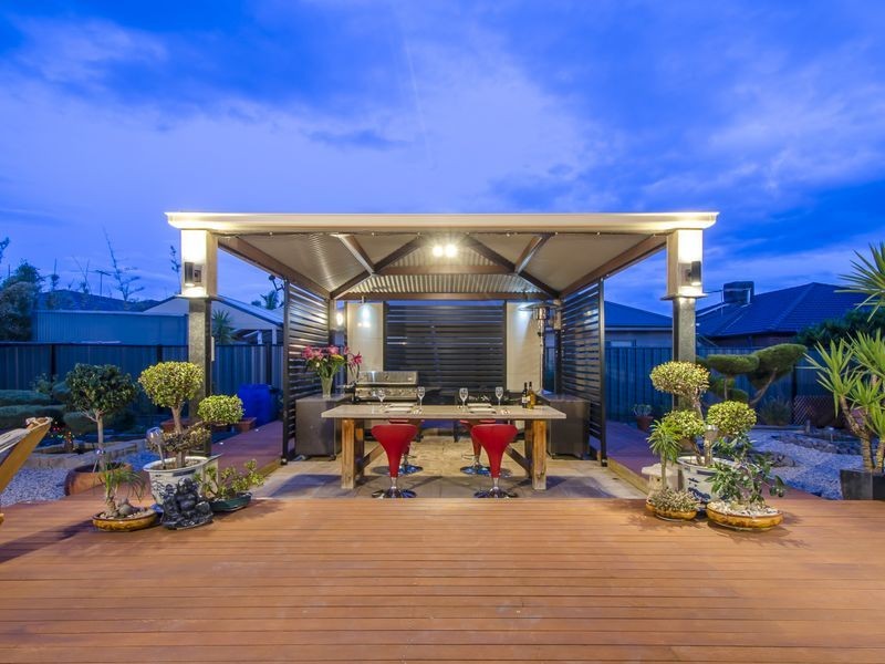 15 Innisfail Drive, Point Cook VIC 3030