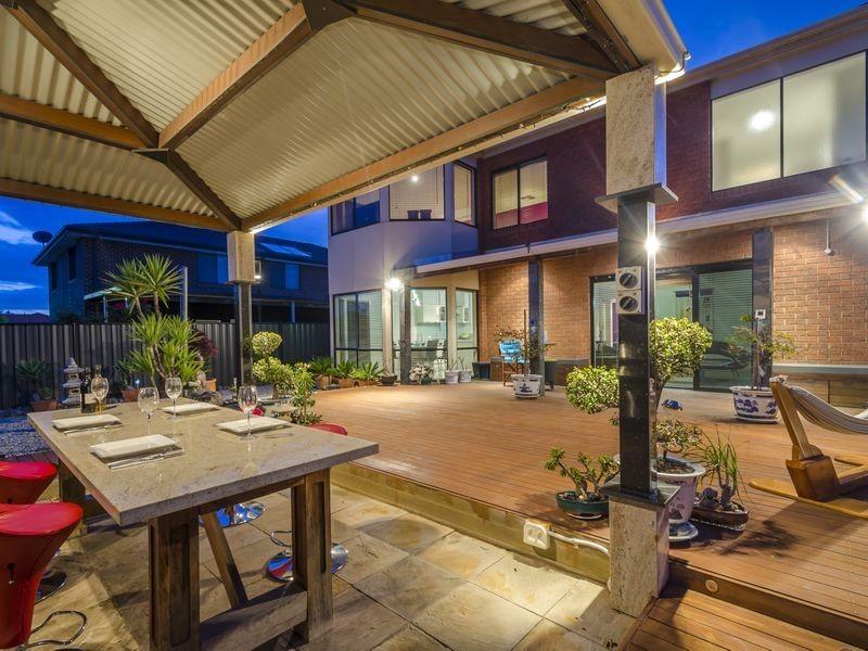 15 Innisfail Drive, Point Cook VIC 3030