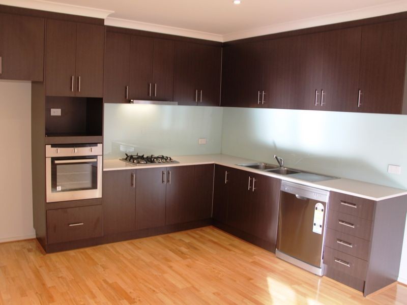 11 Creswick Drive, Point Cook VIC 3030