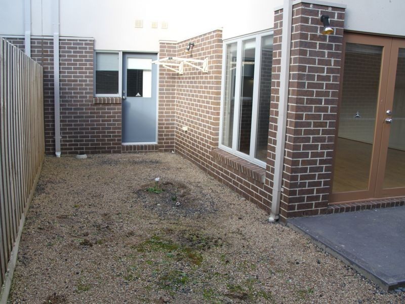 11 Creswick Drive, Point Cook VIC 3030