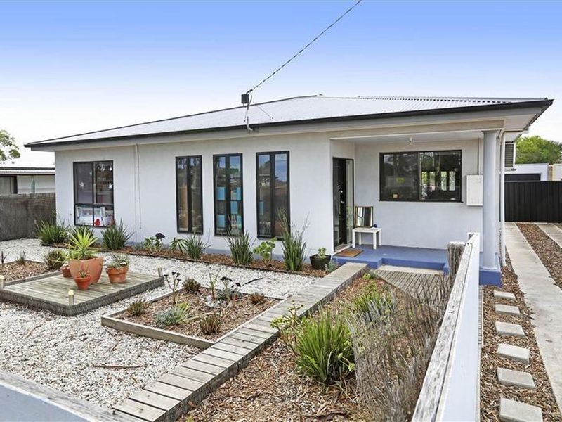 99 McClelland Avenue, Lara VIC 3212