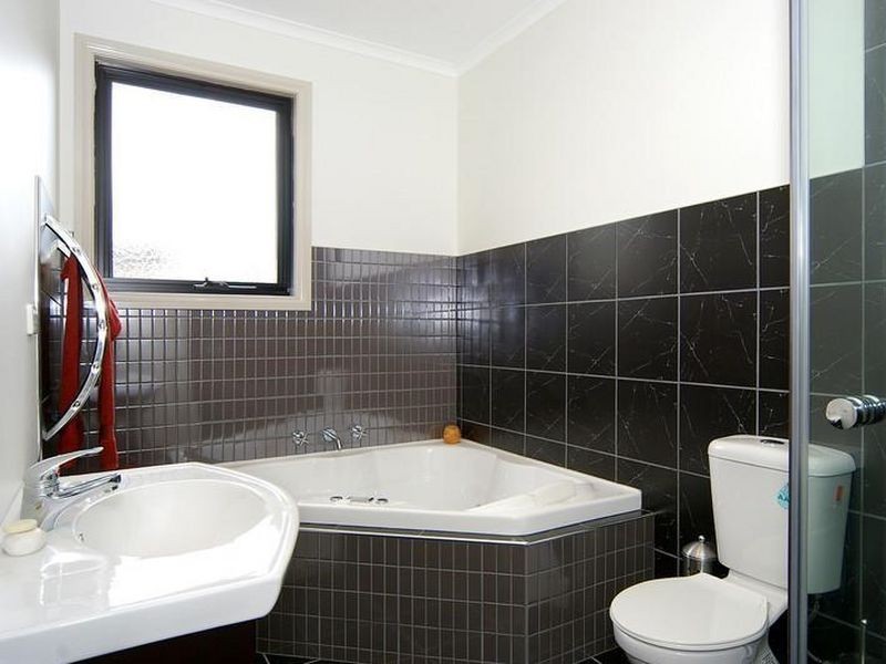 99 McClelland Avenue, Lara VIC 3212