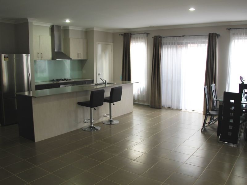 59 Florey Avenue, Point Cook VIC 3030