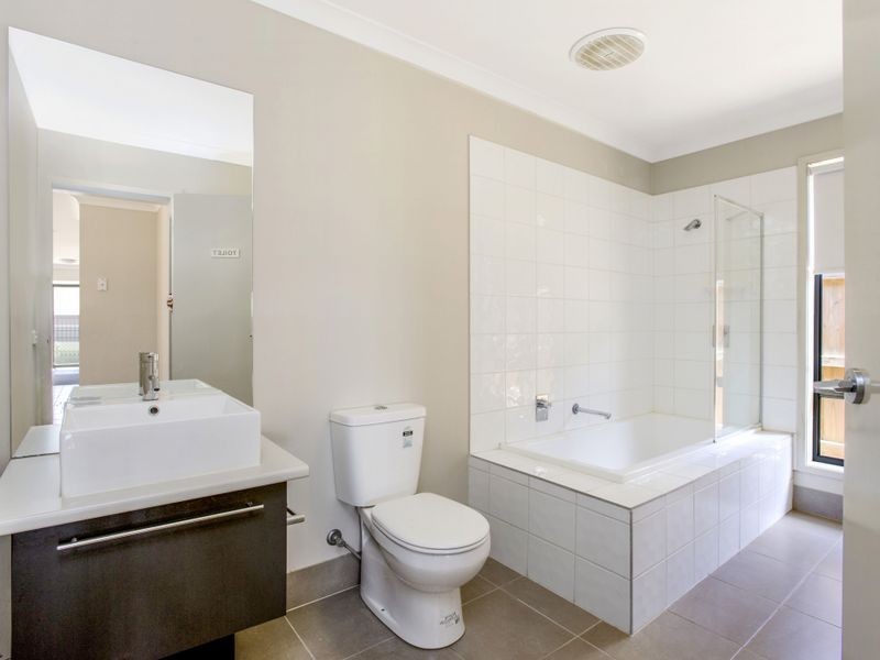 99 Tristania Drive, Point Cook VIC 3030