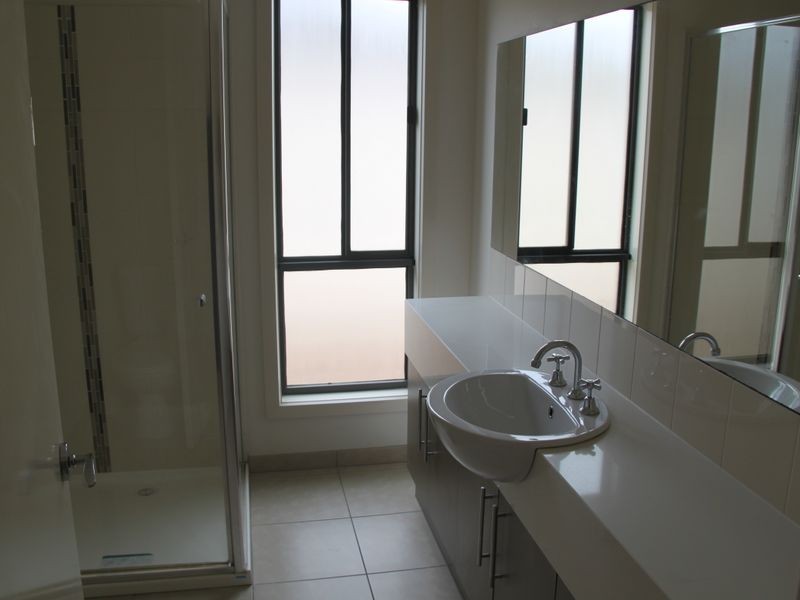 73 Neptune Drive, Point Cook VIC 3030