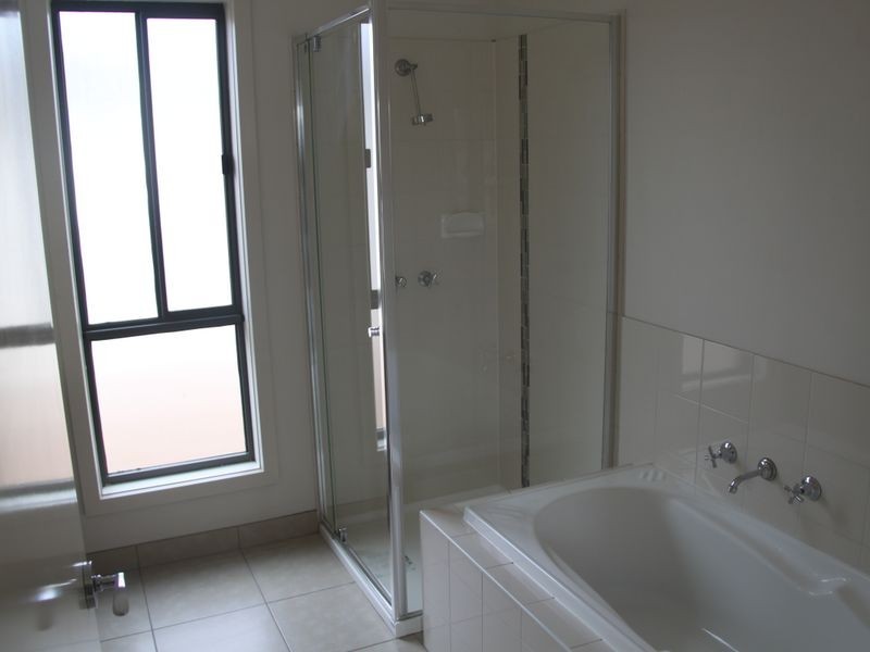 73 Neptune Drive, Point Cook VIC 3030