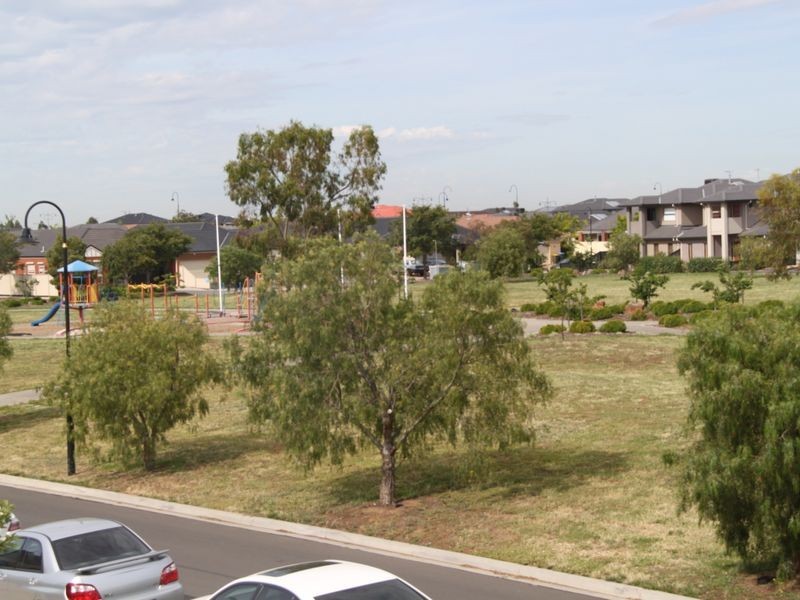 73 Neptune Drive, Point Cook VIC 3030