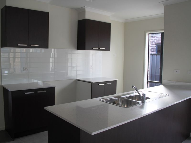 33 Terrene Terrace, Point Cook VIC 3030