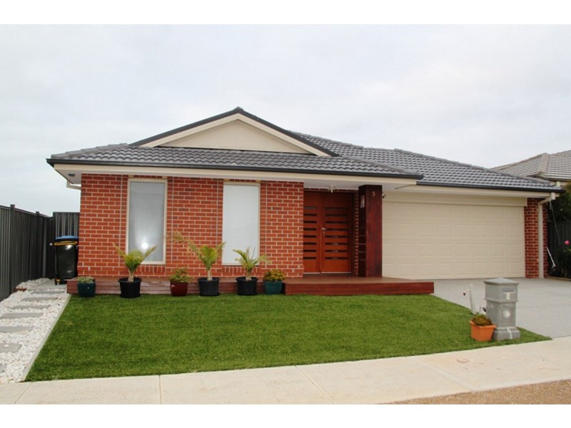 3 Fontana Avenue, Point Cook VIC 3030