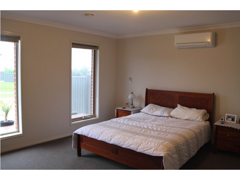 3 Fontana Avenue, Point Cook VIC 3030