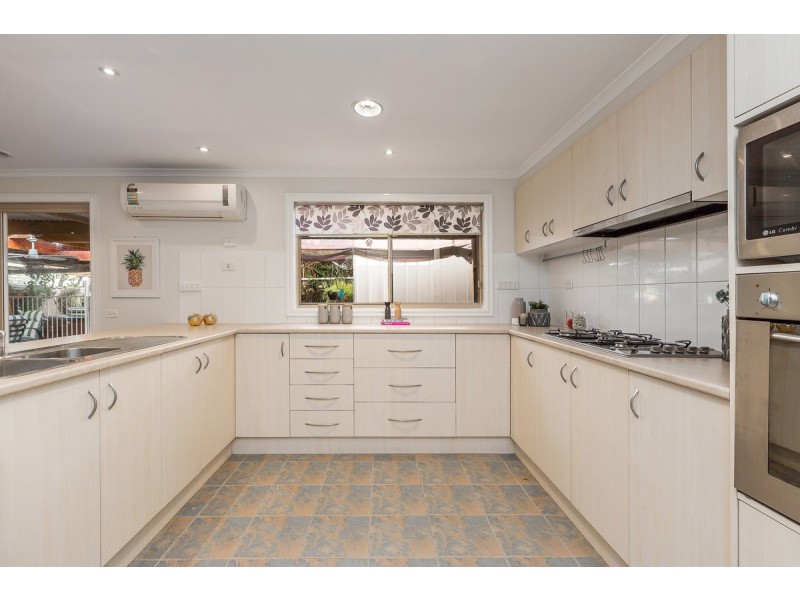 4 Jasper Street, Point Cook VIC 3030