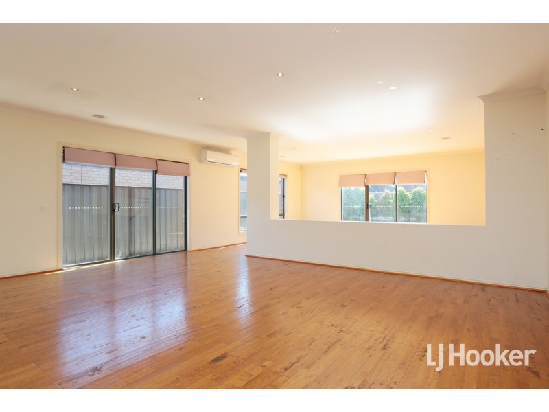 9 Wylie Way, Point Cook VIC 3030