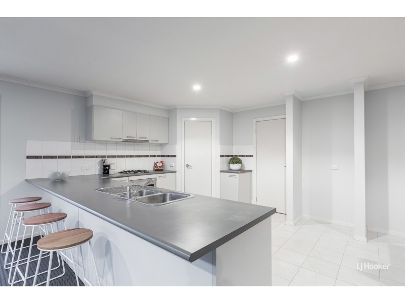 31 Hydrangea Drive, Point Cook VIC 3030