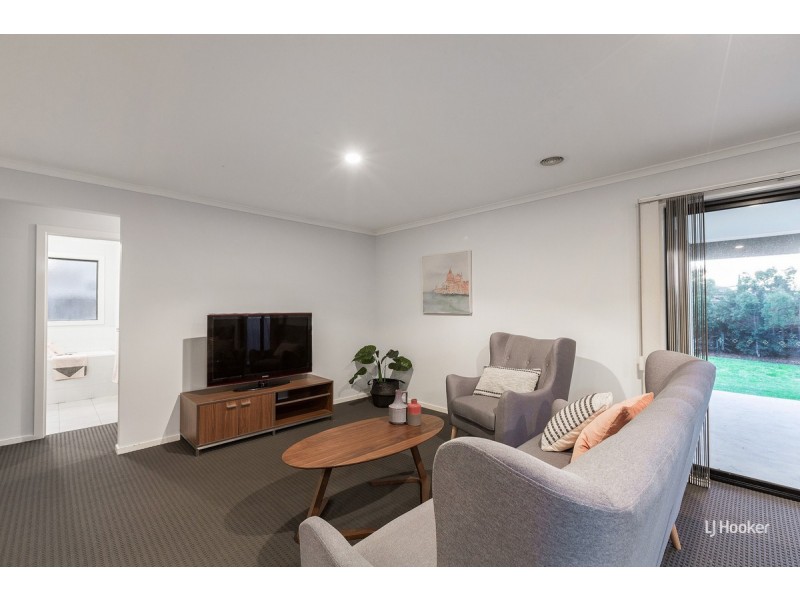 31 Hydrangea Drive, Point Cook VIC 3030