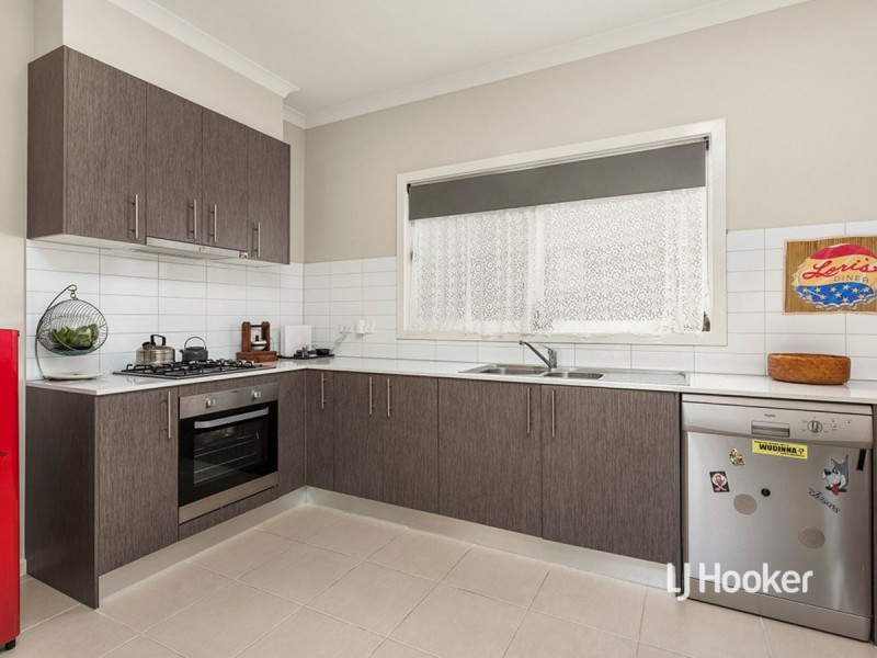 18A Honolulu Drive, Point Cook VIC 3030