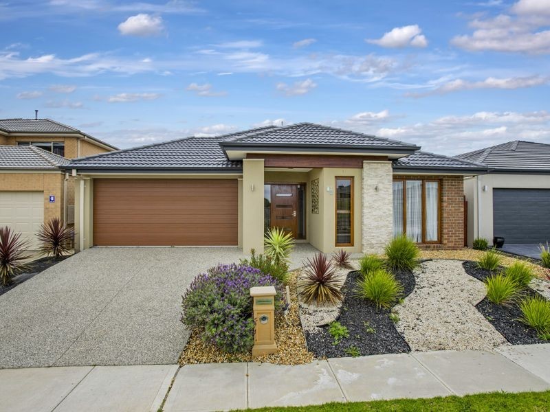 44 Hugo Drive, Point Cook VIC 3030