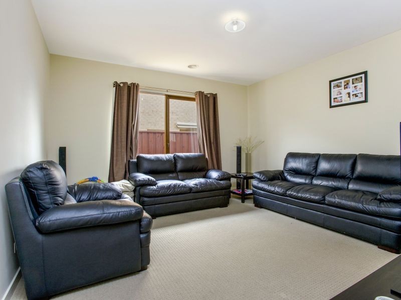 44 Hugo Drive, Point Cook VIC 3030
