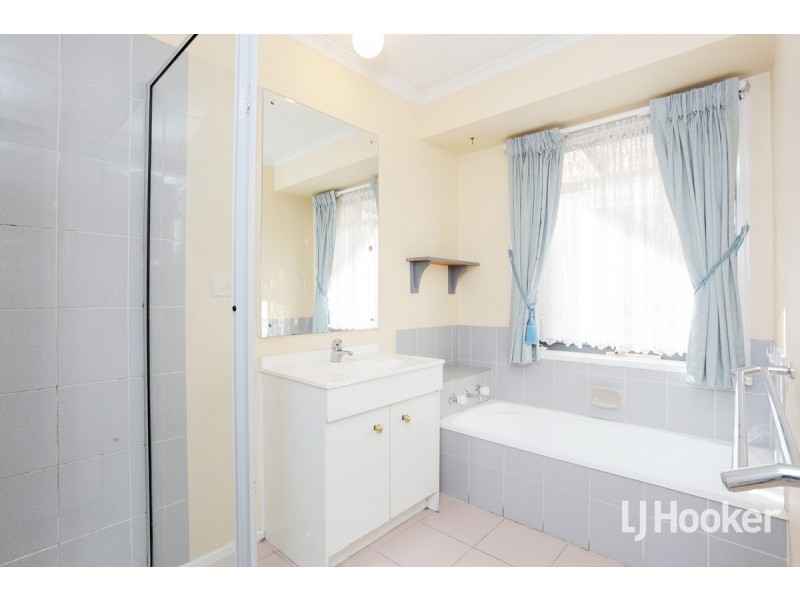 53 Flinders Crescent, Wyndham Vale VIC 3024