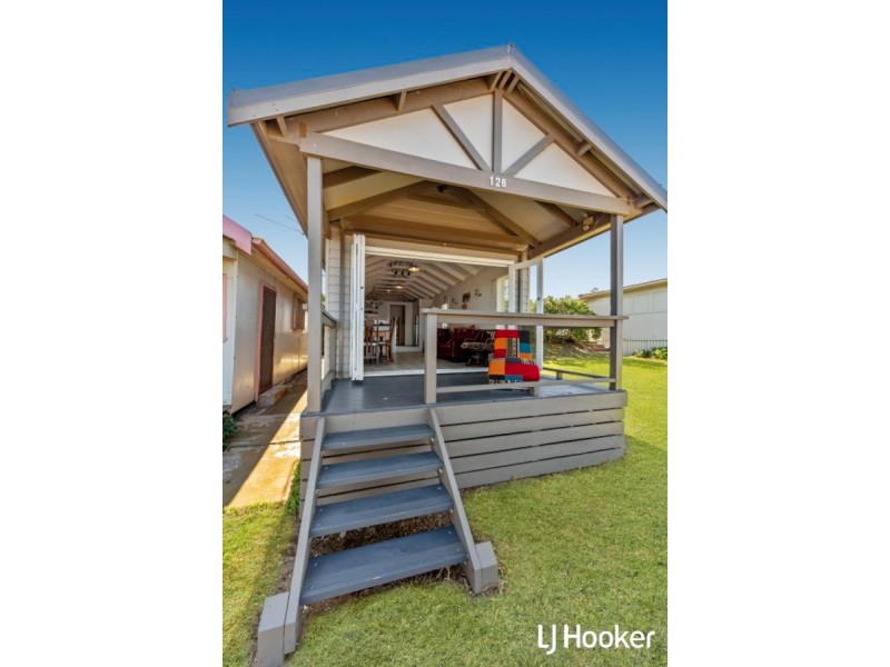 126 Campbells Cove Road, Werribee South VIC 3030