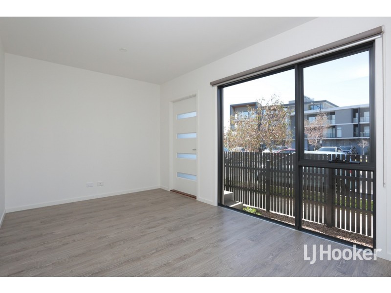 37 Tribeca Drive, Point Cook VIC 3030