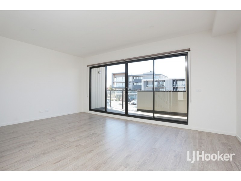 37 Tribeca Drive, Point Cook VIC 3030